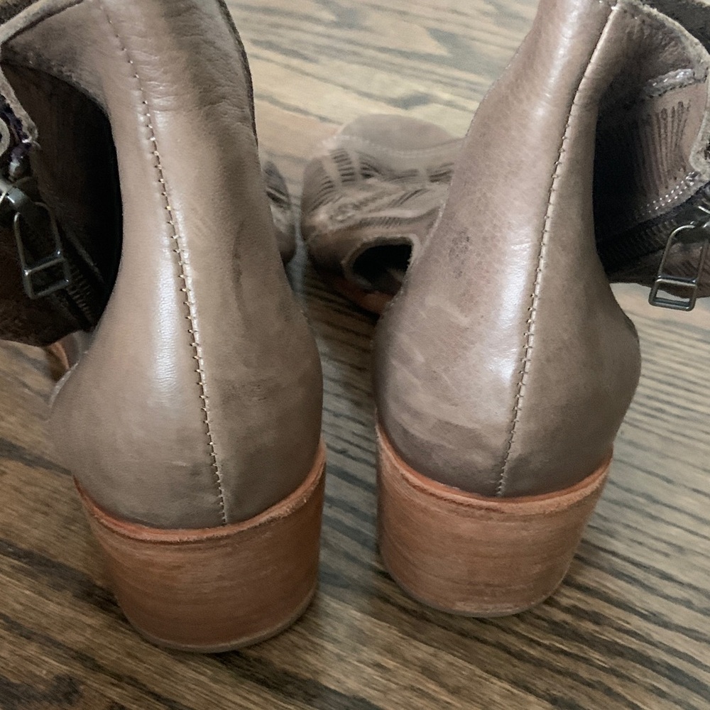 Baske Stylish Brown Leather Peep-Toe Ankle Boots - Picture 4 of 10
